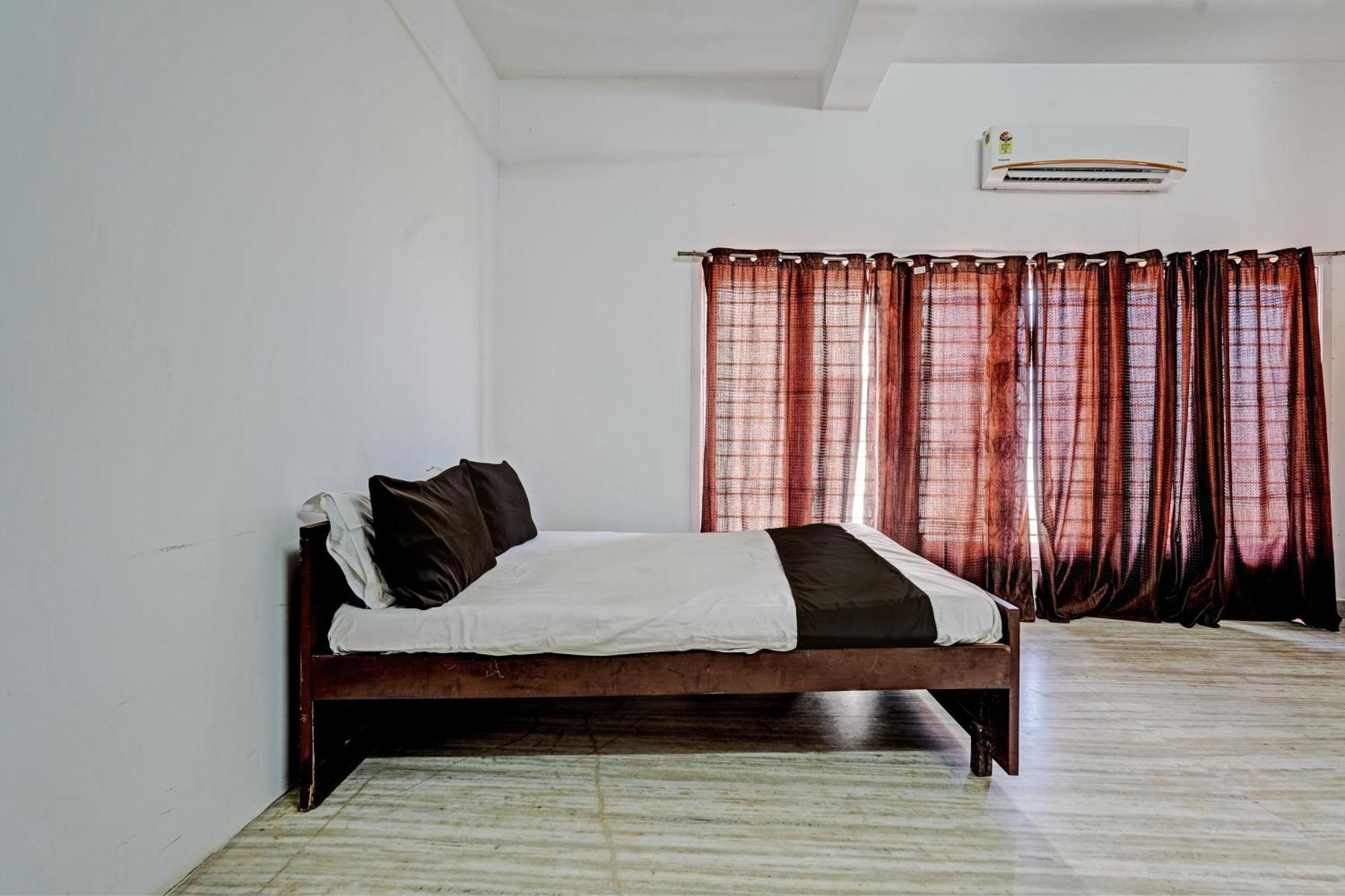 Oyo Flagship Ecr Goa Beach Resort Madras Buitenkant foto