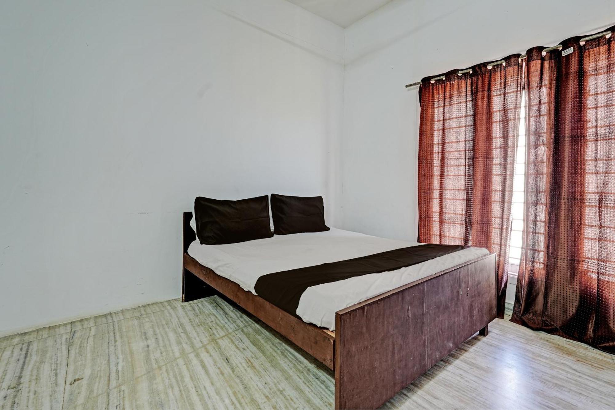 Oyo Flagship Ecr Goa Beach Resort Madras Buitenkant foto