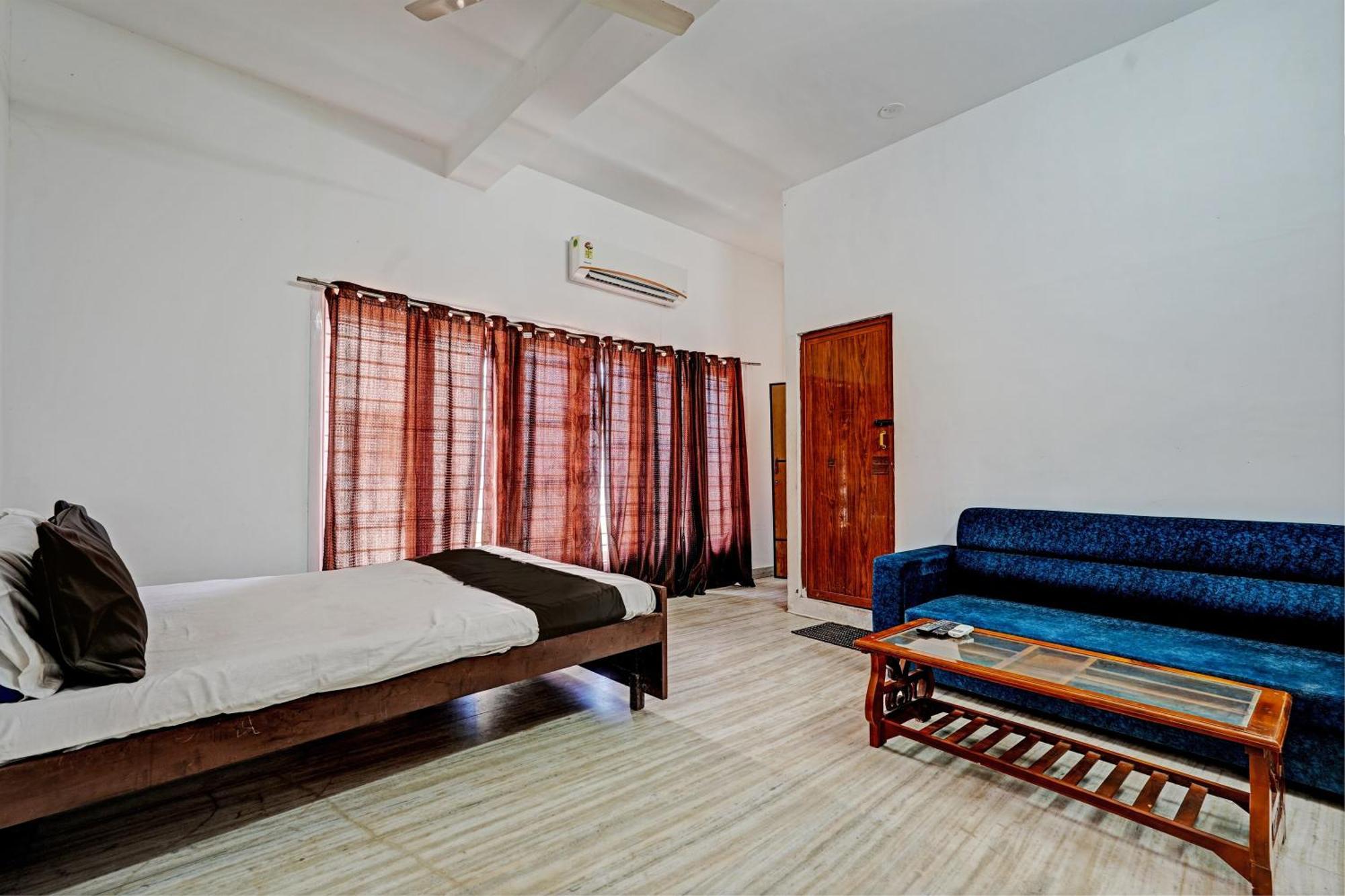 Oyo Flagship Ecr Goa Beach Resort Madras Buitenkant foto